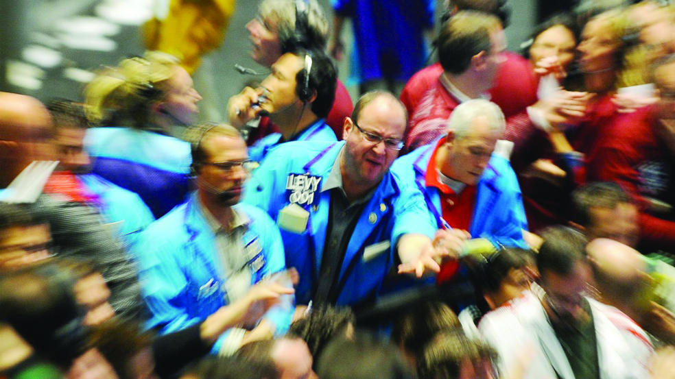 بروز نمط مضاربة على النفط يتجاهل مرتكزات السوق