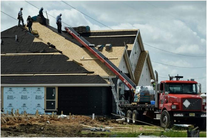 تراجع بناء المساكن الجديدة في أمريكا بأكثر من المتوقع في فبراير