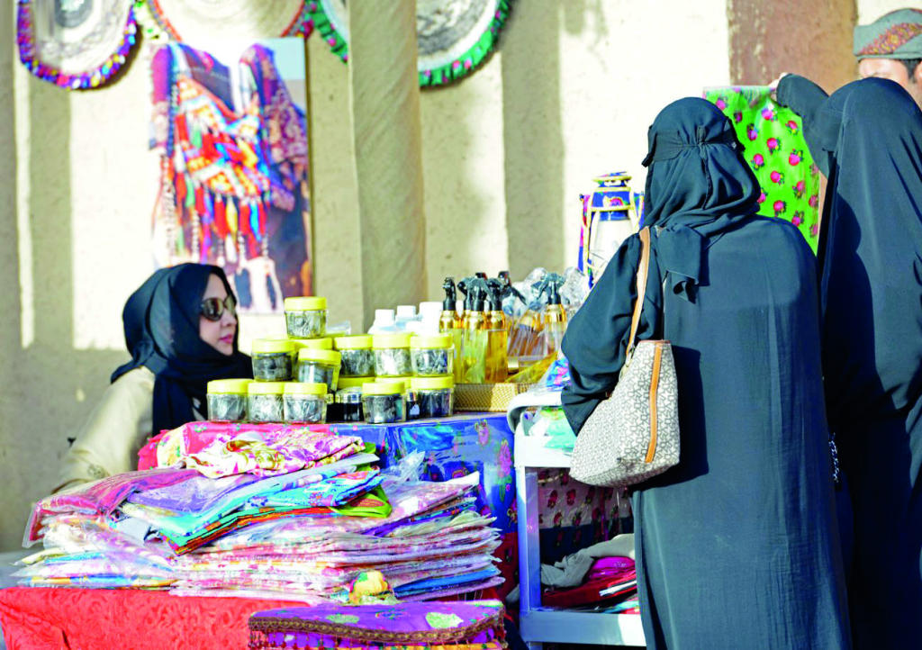 التاريخ المهني النسائي في «الجنادرية»