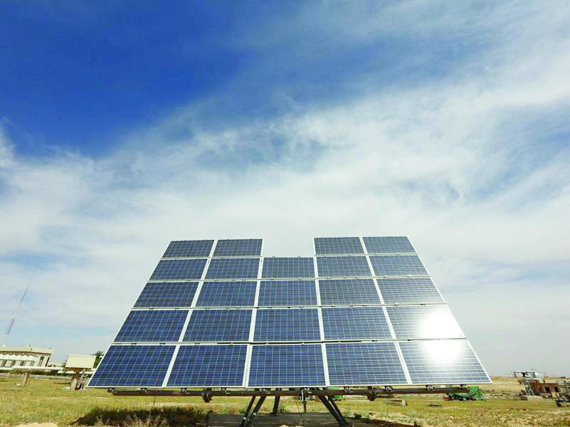 اقتصاديون ومستثمرون: مشروع الطاقة الشمسية حدث تاريخي يؤكد نجاح رؤية السعودية