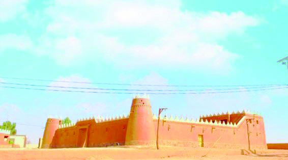 الفريح يعيد ترميم قصر أسرته الذي بني قبل 200 عام