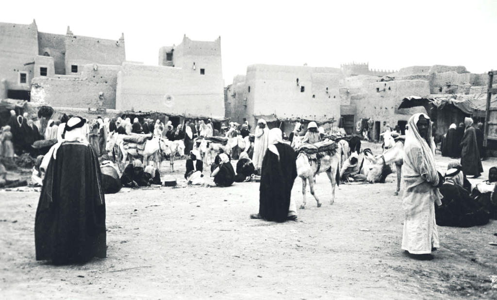 لويس بيلي من الكويت إلى سدوس ثم الرياض