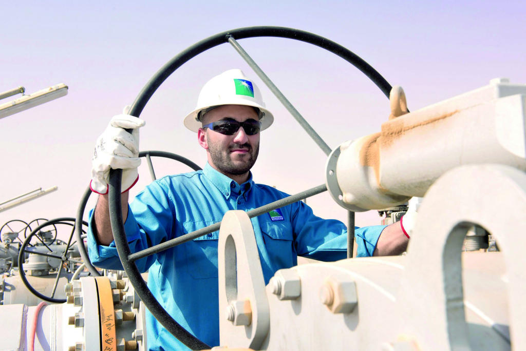 فوائد ضخمة للصفقة المحتملة على «أرامكو» و«سابك» و«صندوق الاستثمارات»