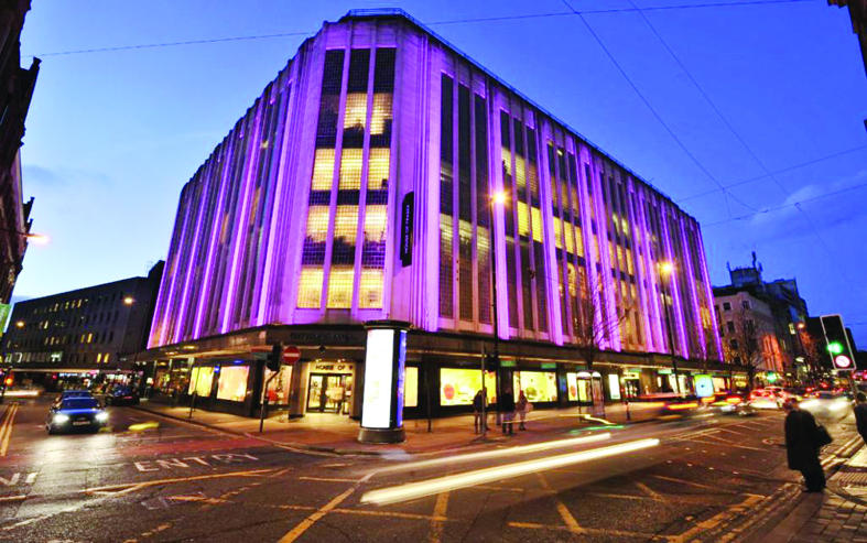 في عصر التسوق الإلكتروني .. أي مستقبل للمتاجر التقليدية الكبرى؟