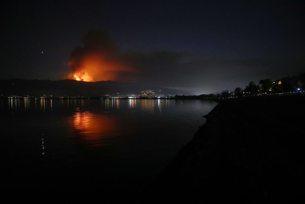 كاليفورنيا تشهد أكبر حريق في تاريخها الحديث