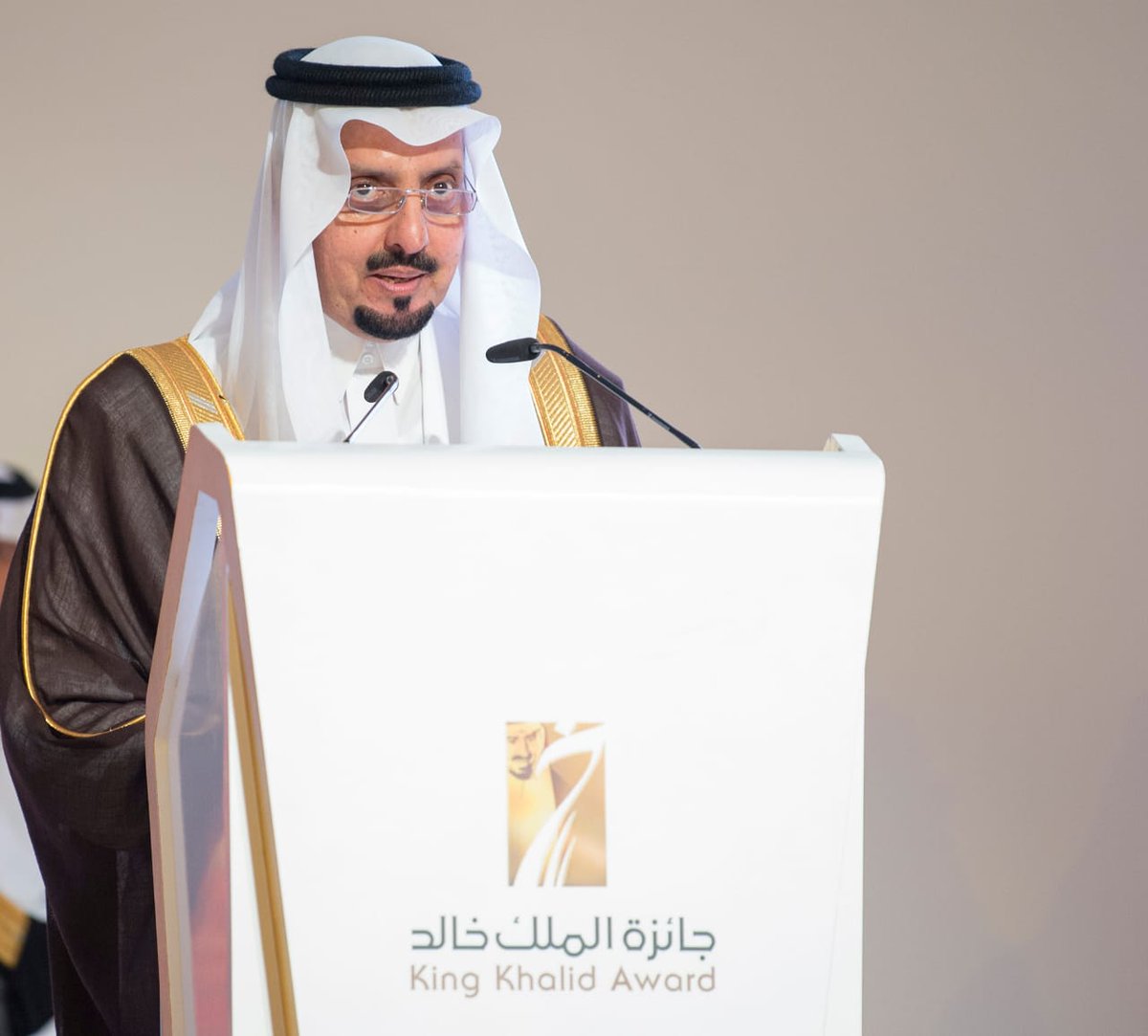 خادم الحرمين يرعى حفل تكريم الفائزين بجائزة الملك خالد