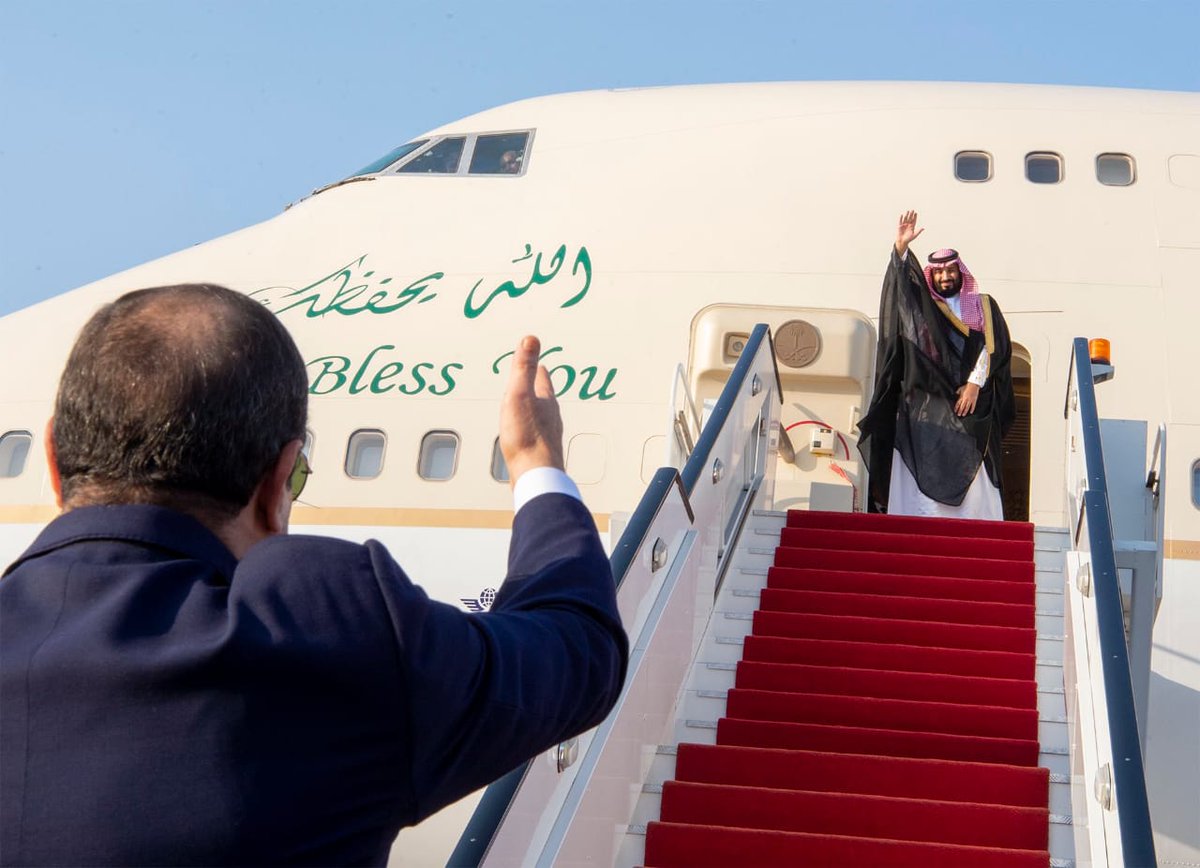 ولي العهد يغادر مصر