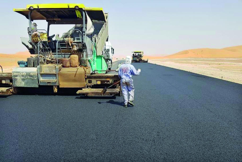 عمان والسعودية منفذ وزيرا داخلية