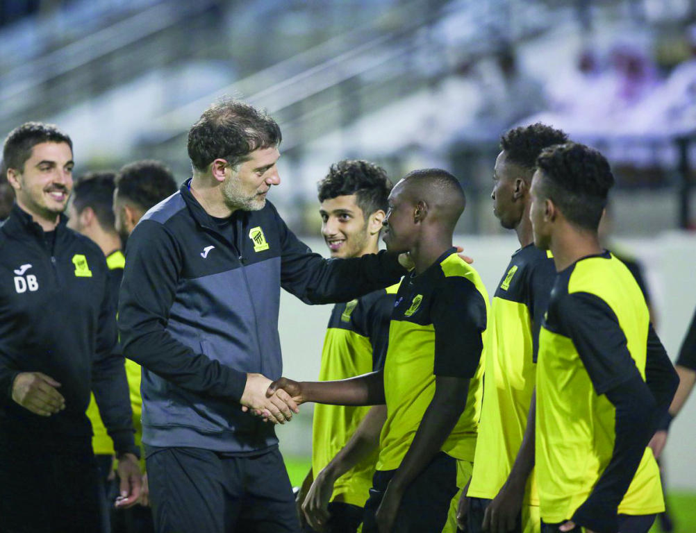 بيليتش يستنجد بـ 4 صاعدين