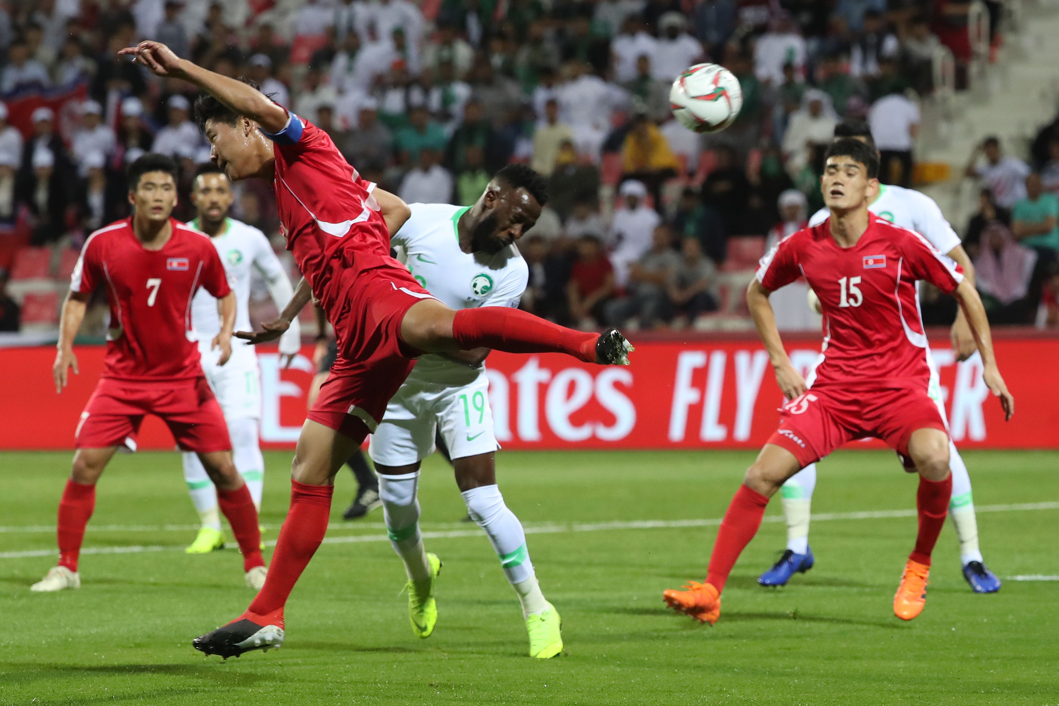 الأخضر يكسر عقدة الافتتاح برباعية في المرمى الكوري