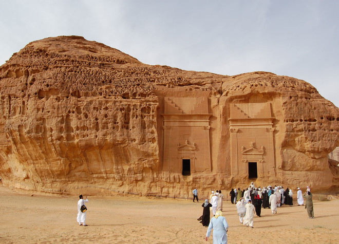 السعودية : أكثر من مليوني سائح ضخوا 1.5 مليار ريال في إجازة منتصف العام
