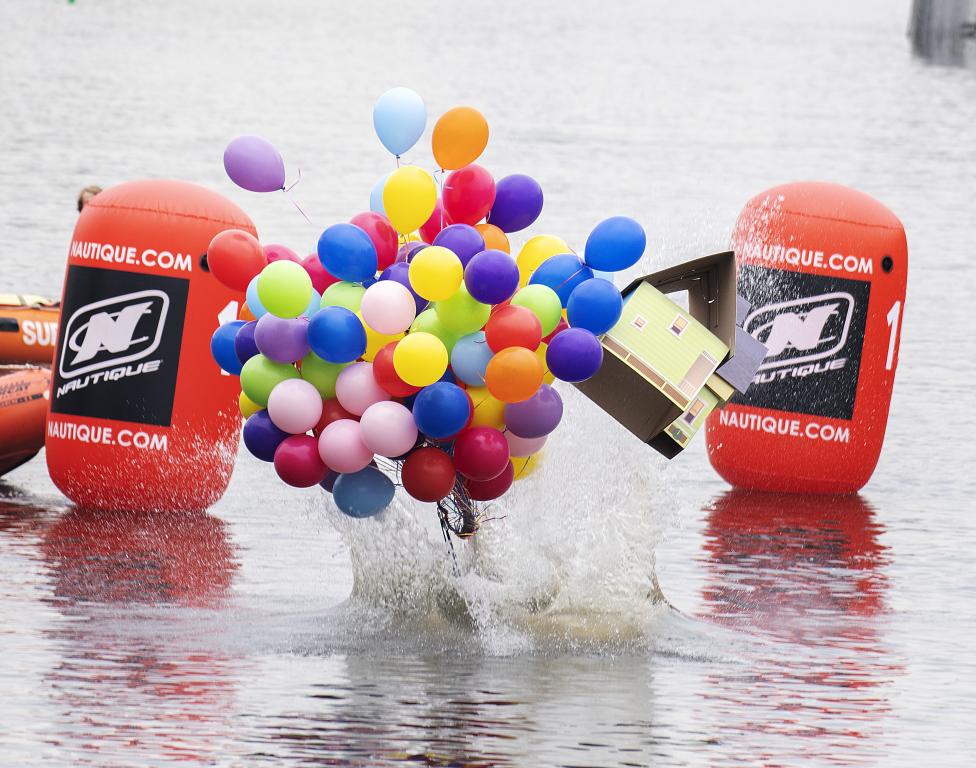 الرجل الطائر