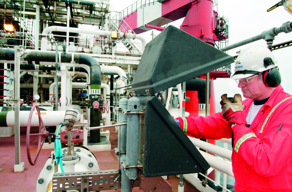 «وكالة الطاقة»: أسواق النفط ستتحول إلى نقص المعروض في الربع الثاني