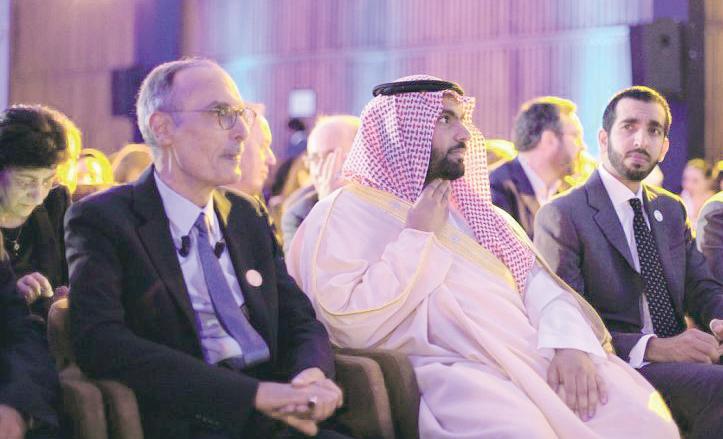 بدر بن عبدالمحسن ينقل إبداع السعوديين وبلاغة العرب إلى عاصمة النور 