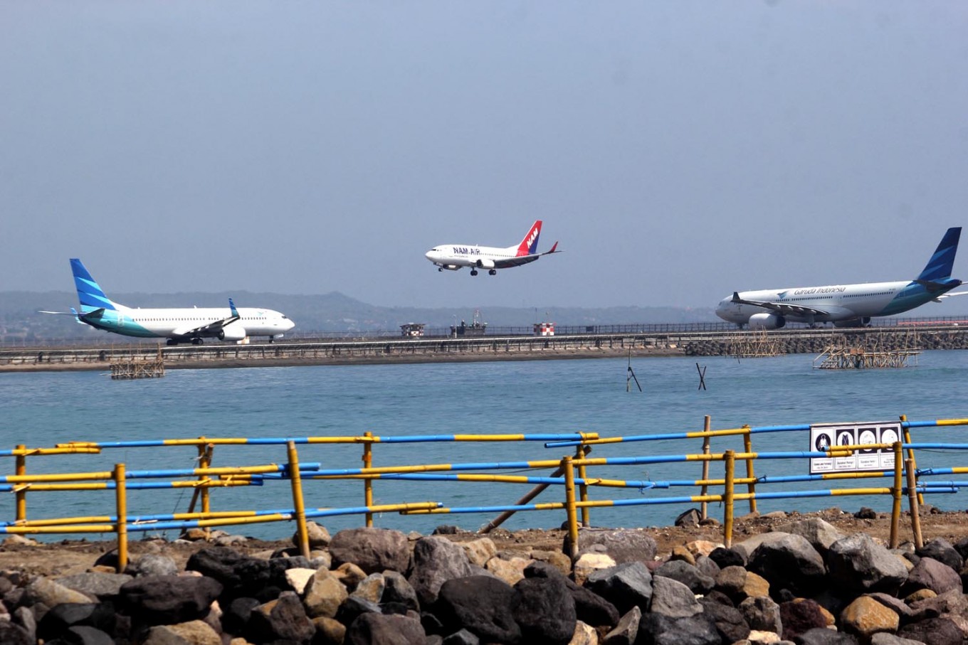 اندونيسيا تصدر قرارا يجبر شركات الطيران على خفض الأسعار