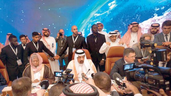 وزير الطاقة: الاستقرار في أسواق النفط ليس خيارا سهلا .. والمخزونات يجب خفضها