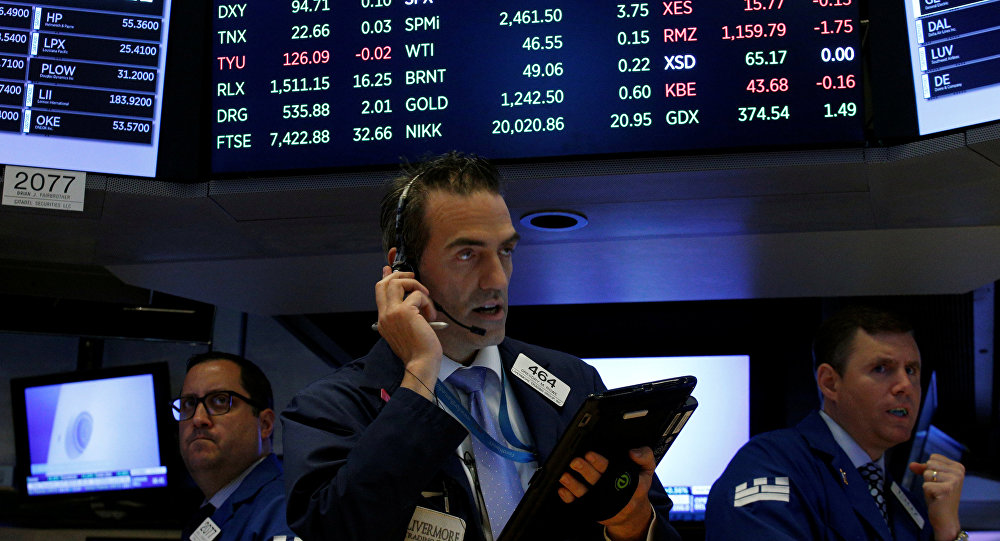 "وول ستريت" تبدأ تداولاتها مرتفعة مع انحسار توترات التجارة