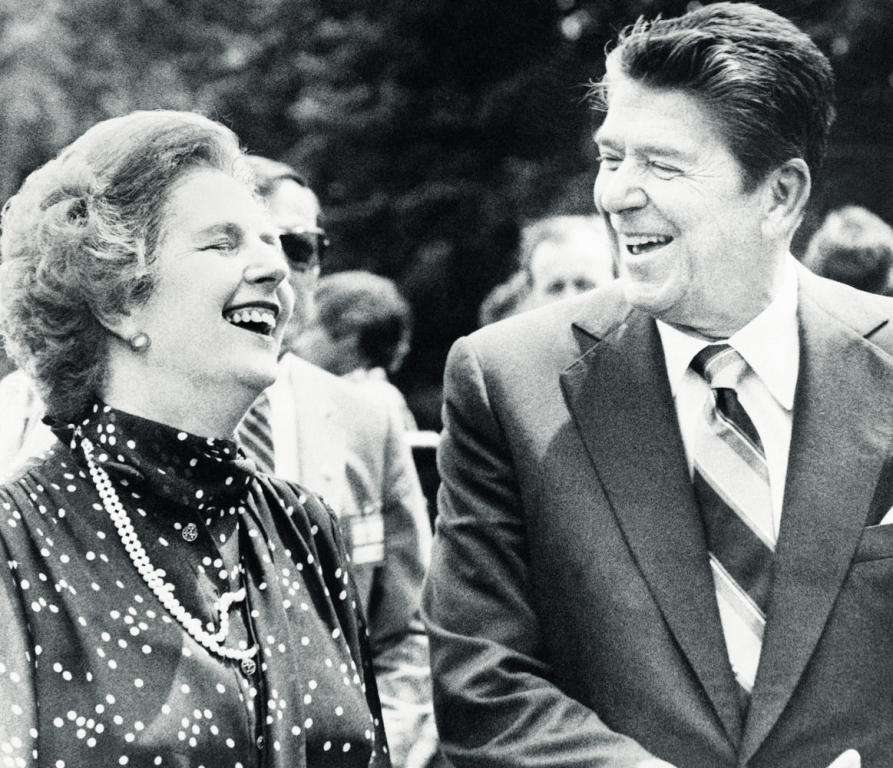 المال والسياسة .. مجتمع الأعمال الأمريكي خارج الحفل