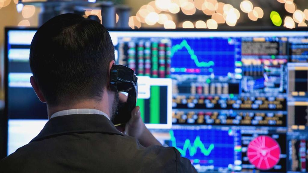 الأسهم الأوروبية تقفز لأعلى مستوى في 12 شهرا بدعم من توقعات بسياسة نقدية تيسيرية