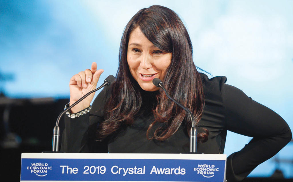 فنانون سعوديون .. سفراء للوطن في المحافل الدولية