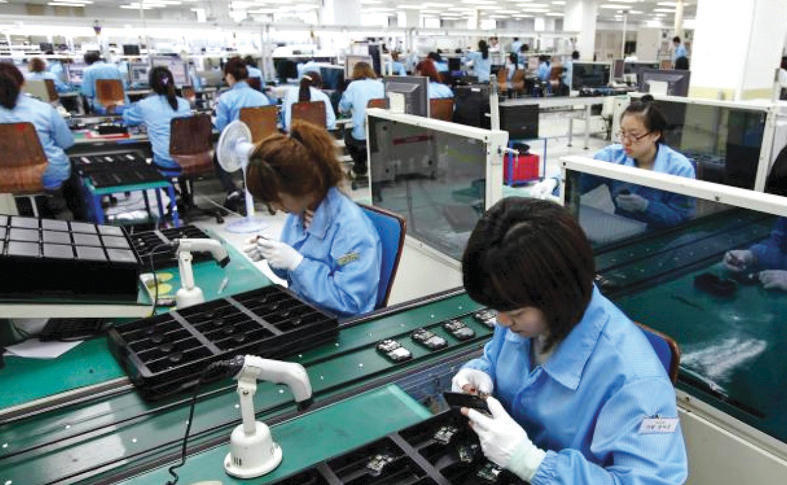 فتح الملفات القديمة .. تهديد ياباني بخنق صناعة الإلكترونيات الكورية