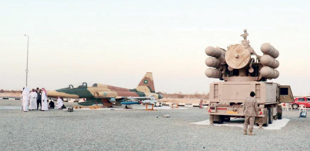 «الدفاع» يعرض ثقافته العسكرية في مهرجان سوق عكاظ