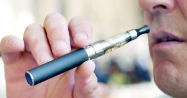 دراسة: السجائر الإلكترونية تسبب أمراضا رئوية نادرة