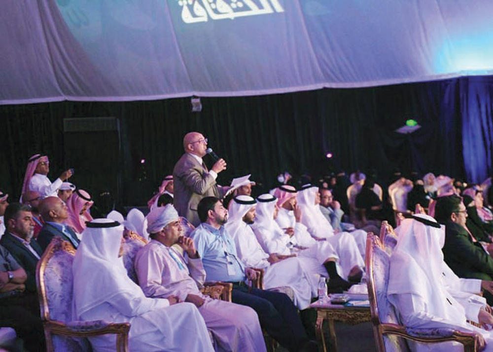 ساحة الثقافة واللغة تناقش الشاعر الفيلسوف أبي العلاء المعري