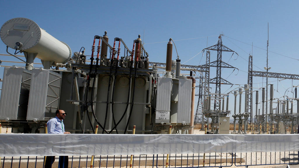 «الربط الخليجي» لـ"الاقتصادية" : توقيع اتفاقية إمداد جنوب العراق بالكهرباء الأسبوع المقبل