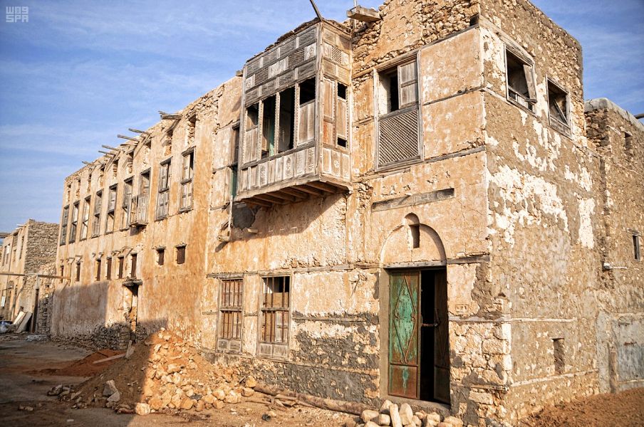 "رواشين" البلدة القديمة بالوجه ... قيمة تاريخية وحرفية