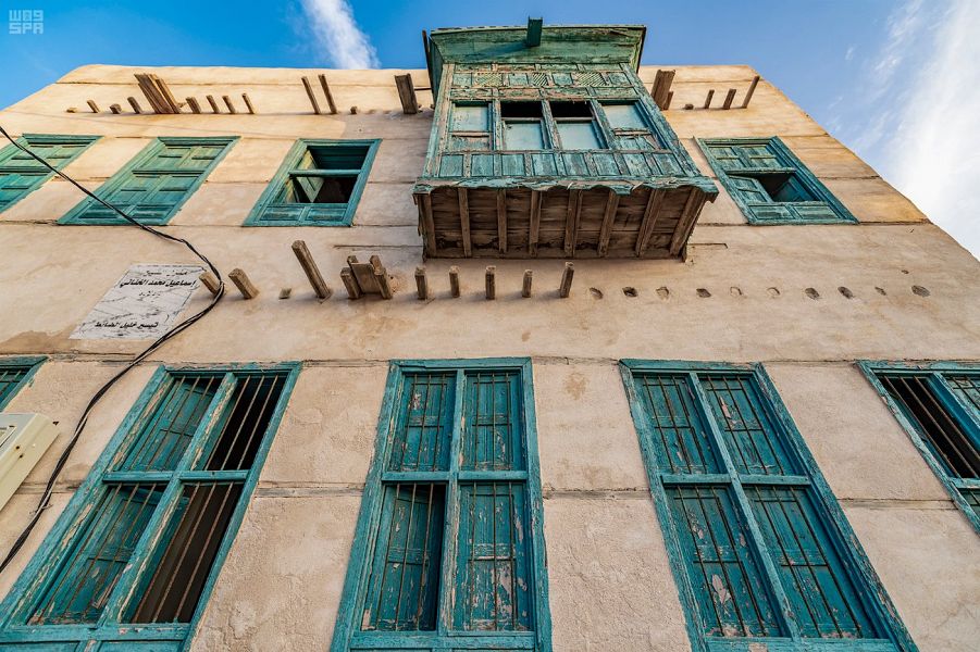 "رواشين" البلدة القديمة بالوجه ... قيمة تاريخية وحرفية