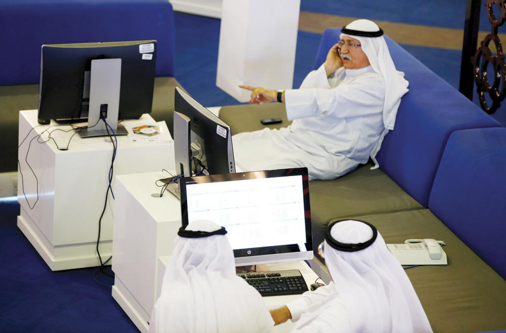 الأسهم المالية تضغط على بورصات الخليج .. و«دبي» تقود الخسائر