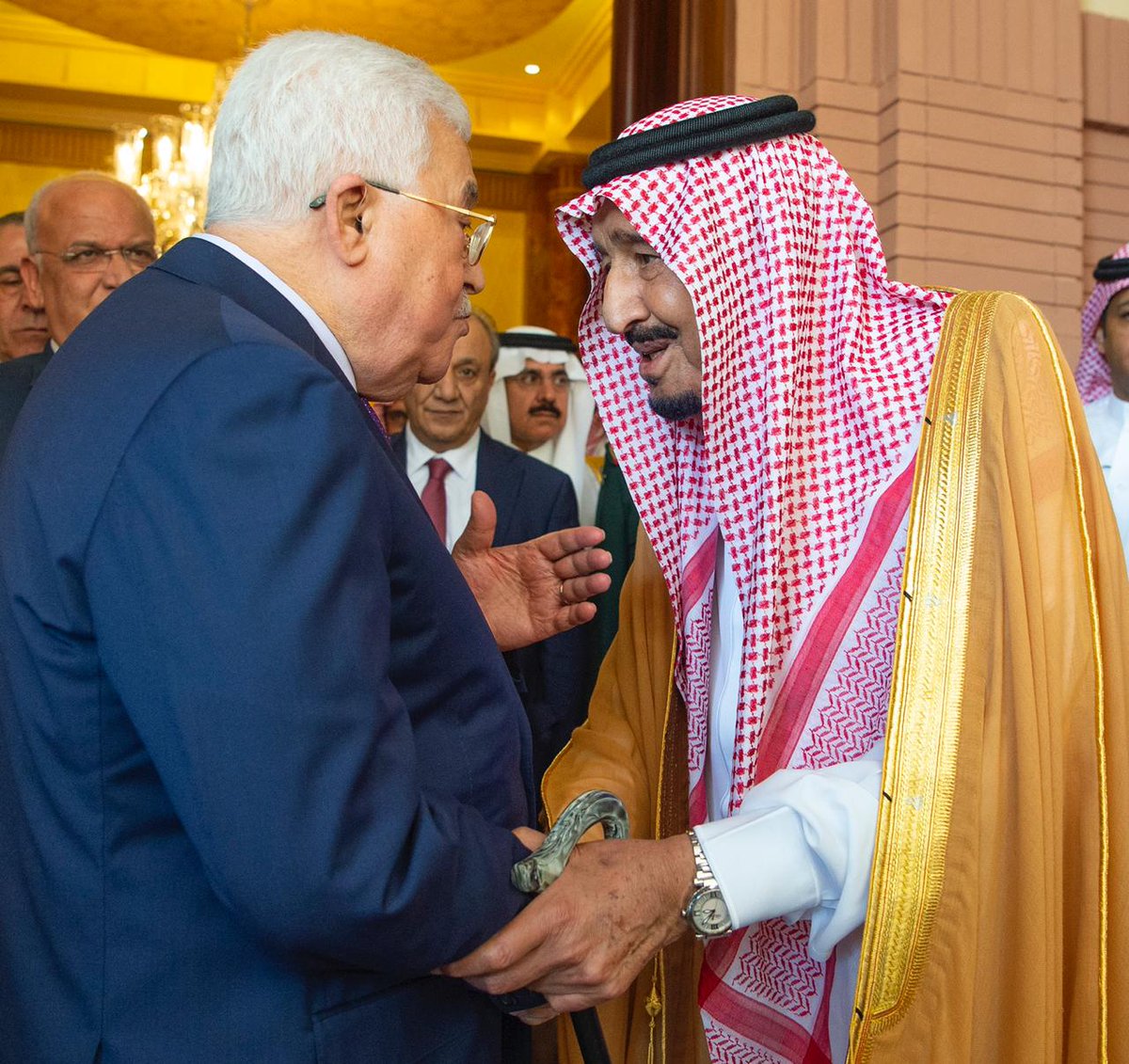 الملك يؤكد لعباس وقوف المملكة الدائم مع فلسطين وحقوق شعبها في قيام دولته المستقلة