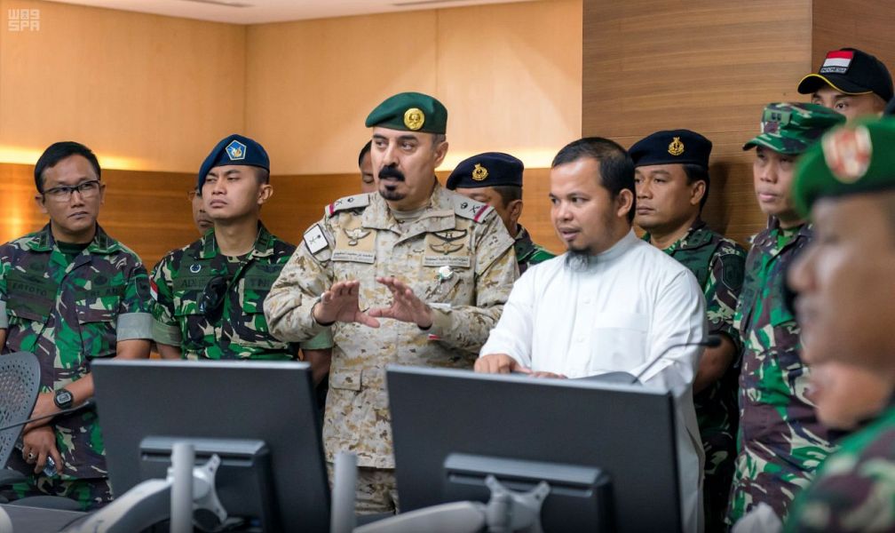 وفد من القوات المسلحة الإندونيسية يزور مركز التحالف الإسلامي لمحاربة الإرهاب