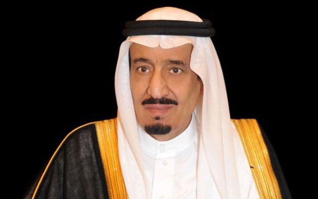 الملك يمنح 426 مواطنا وموطنة وسام الملك عبدالعزيز من الدرجة الثالثة لتبرعهم بأحد أعضائهم