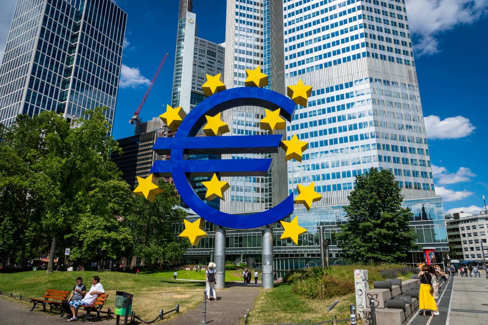 البنك المركزي الأوروبي: أسعار الفائدة المنخفضة قد تؤثر على الاستقرار المالي  في منطقة اليورو | صحيفة الاقتصادية