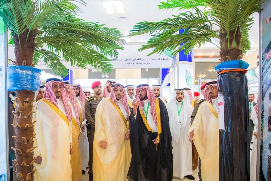 أمير القصيم يدشن «الزراعة الذكية ابداع وأمن غذائي»