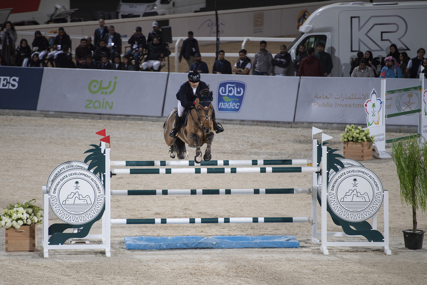 ثمانية أجزاء من الثانية تمنح المهيري المركز الأول في منافسات اليوم الثالث لمهرجان الدرعية للفروسية