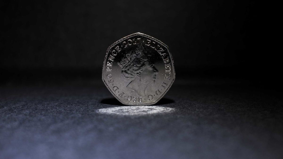 بريطانيا تصدر قطعة نقدية جديدة لمناسبة "بريكست"