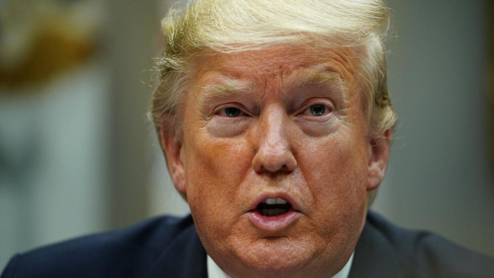 ترمب يدعو البنك الدولي لوقف اقراض الصين