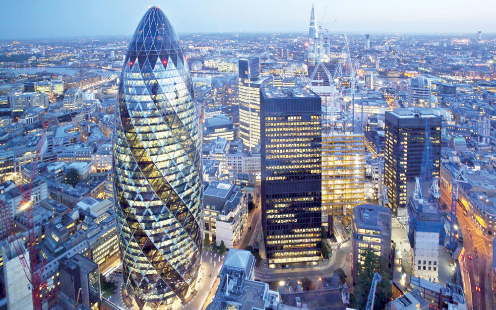 النمو الاقتصادي البريطاني خلال 2020 .. محلك سر