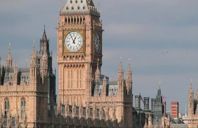 عرض أضواء لحظة البريكست.. ولا رنات لساعة بيج بن