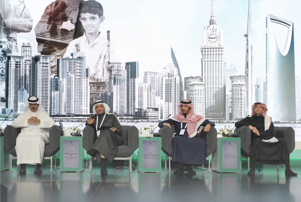 منتدى الرياض الاقتصادي : لابد من مراجعة رسوم العمالة لتأثيرها على بيئة الأعمال