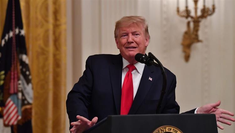 ترمب يفرض رسوما جمركية على منتجات مصنعة جزئيا من الألومنيوم والصلب