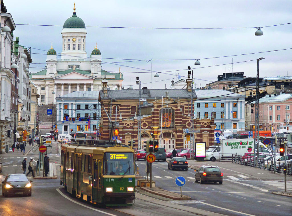 ديون أكثر شعوب العالم سعادة تتضاعف .. الفنلنديون يبحثون عن حلول مالية