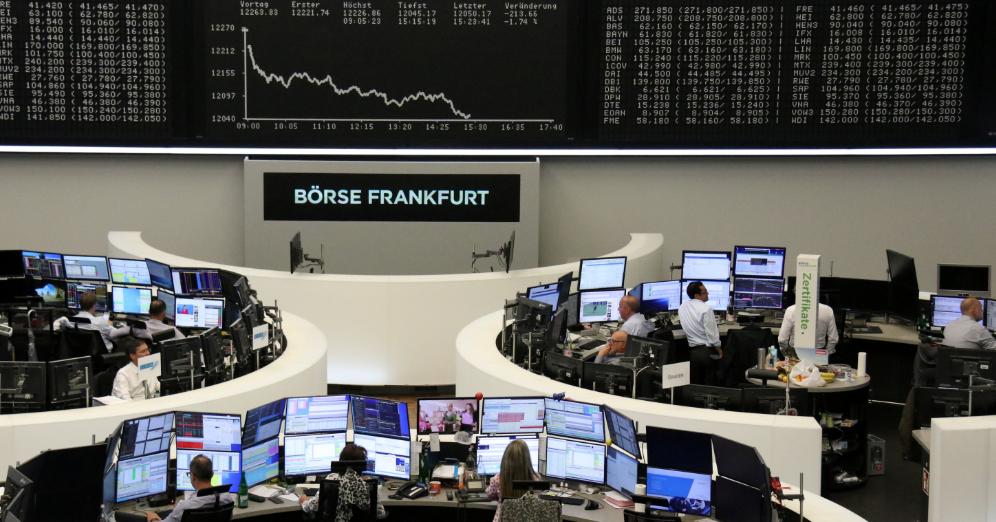 أسهم أوروبا ترتفع بفعل تراجع اليورو وانخفاض حالات الإصابة الجديدة بكورونا