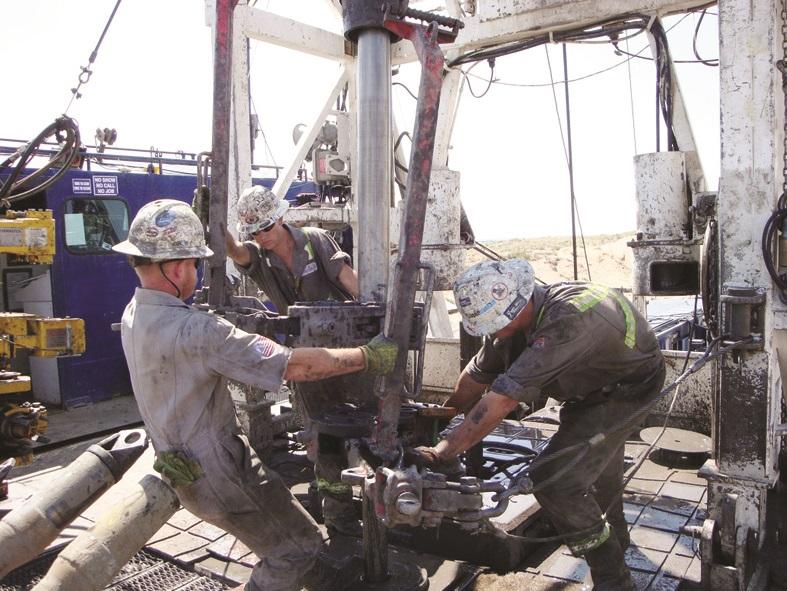 «بلاتس»: السعودية تحسم الجدل حول تعاون المنتجين .. وروسيا ستوافق على تقييد الإمدادات