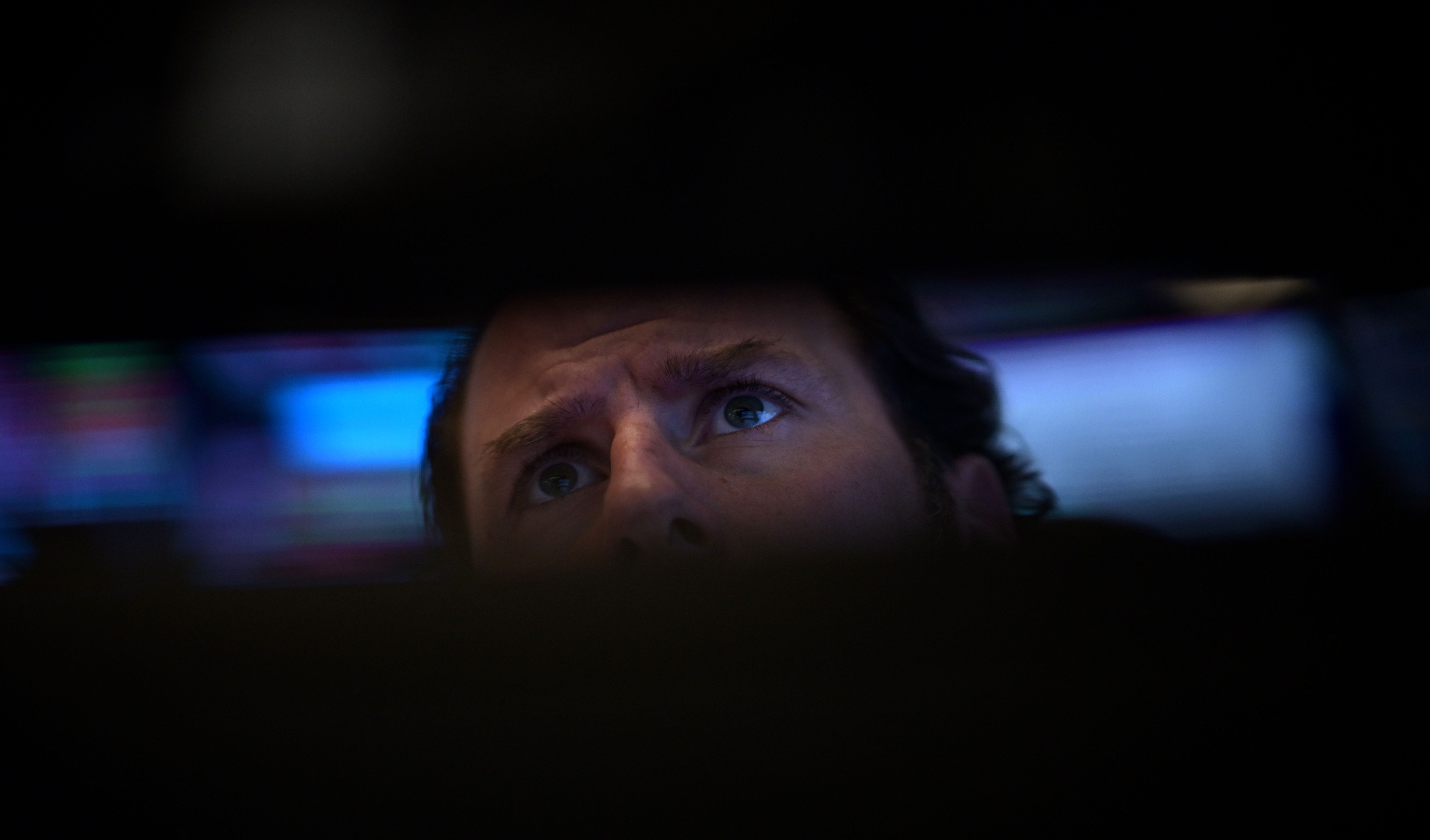 خسائر حادة للأسهم الأمريكية .. داو جونز يهبط 1030 نقطة