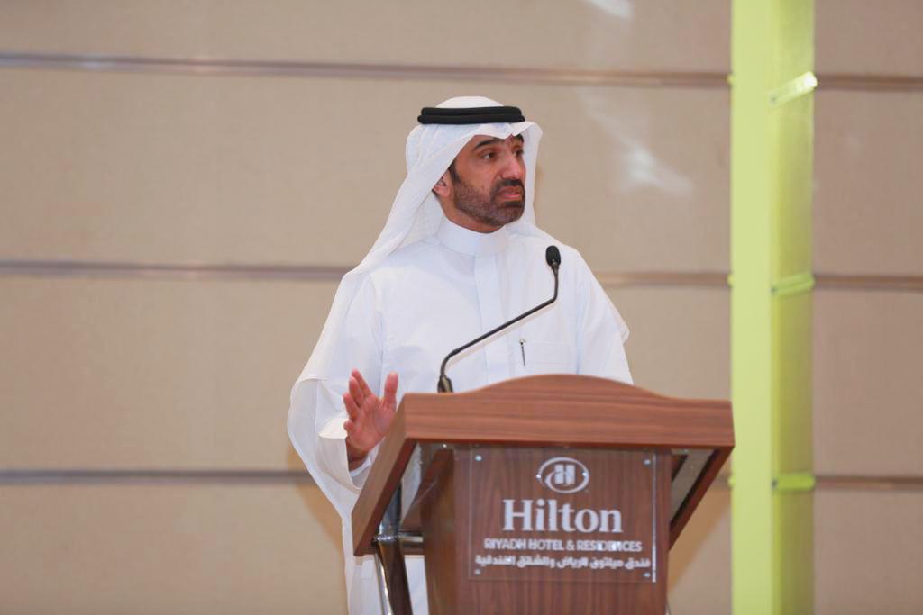 وزير الموارد البشرية : أطلقنا 20 مبادرة .. وقريبون من توطين مهن الهندسة