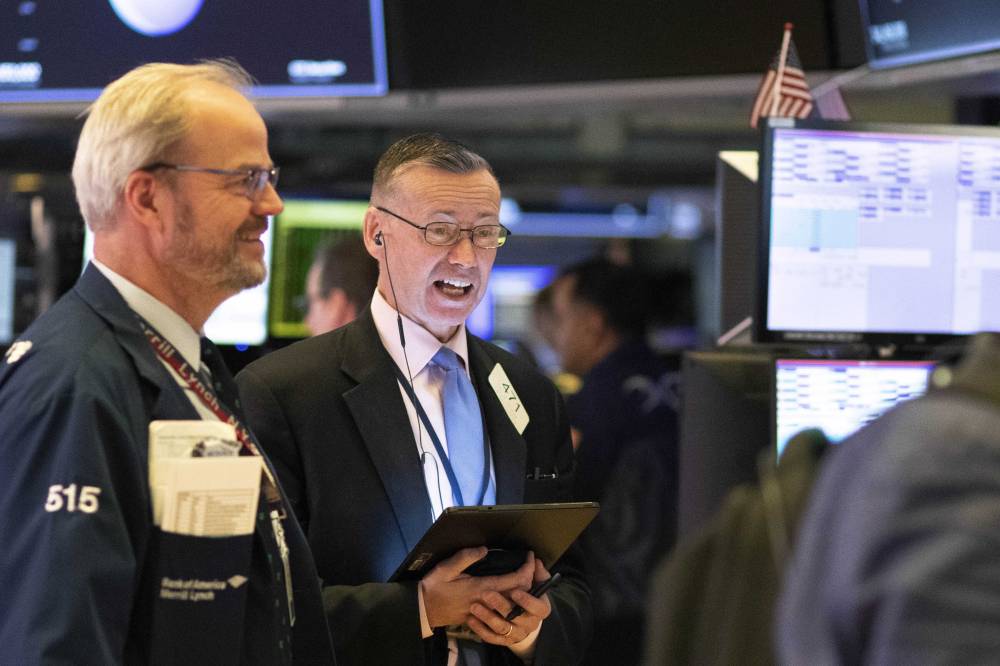 الأسهم الأمريكية تقفز بعد أسوأ يوم منذ 1987.. داو جونز يصعد 3.6%